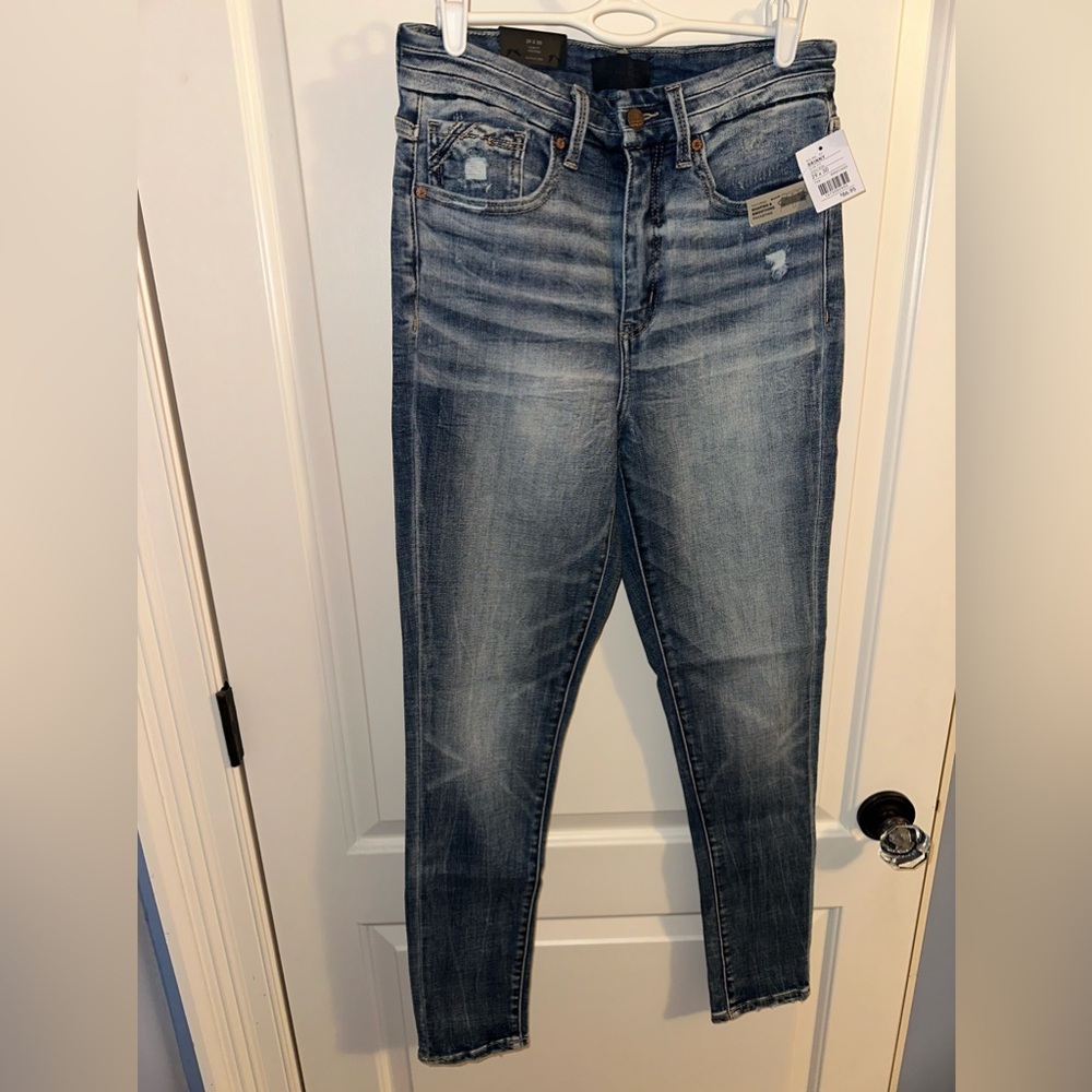 NWT Buckle Black, Skinny Jeans, Size 29x30